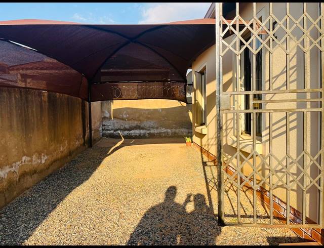 3 BEDROOM FREEHOLD FOR SALE IN MAMELODI EAST